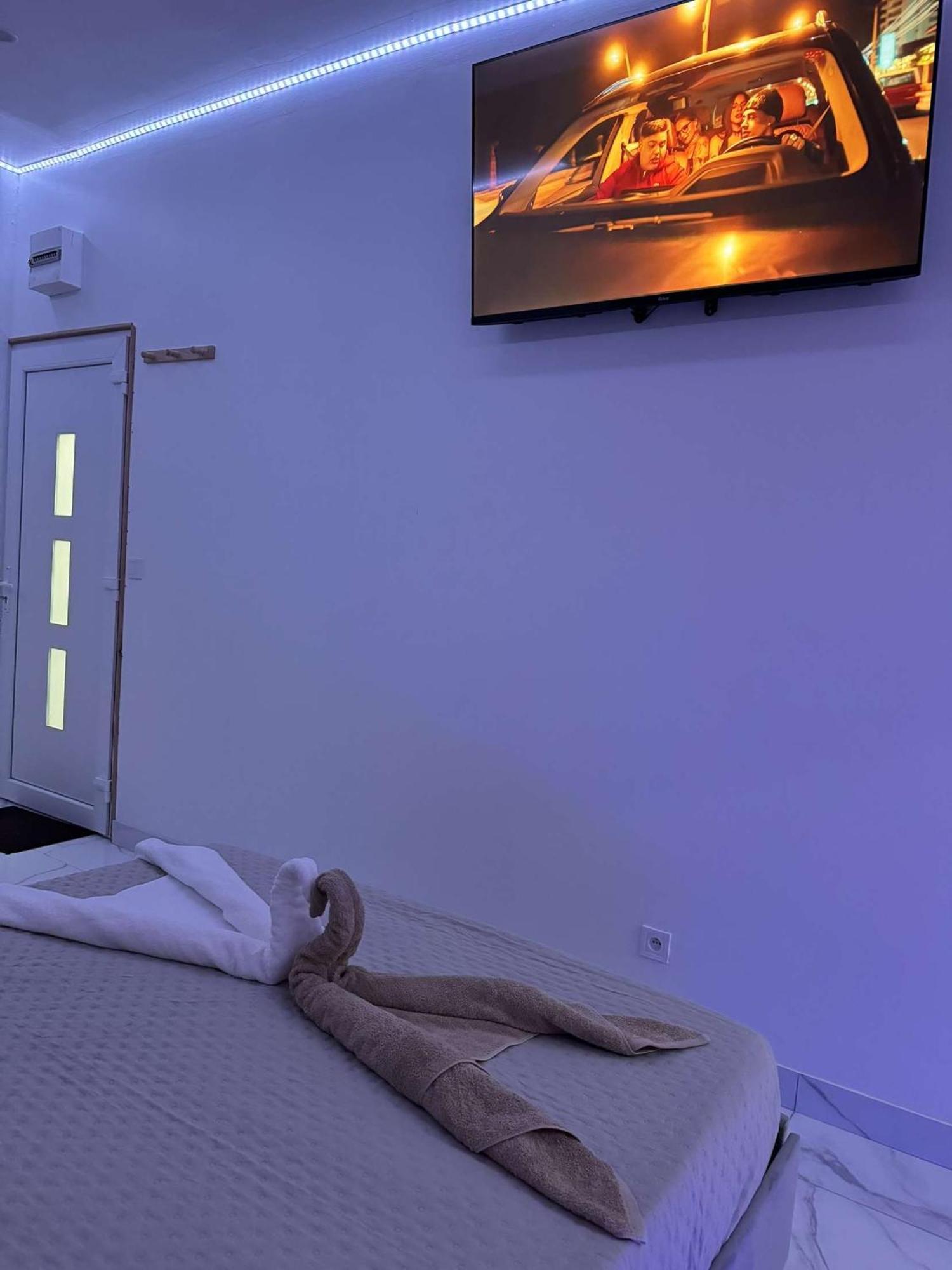 Suite Gold By L Amaryllis I Jacuzzi & Sauna Prive I Centre Beziers Arrivee Autonome 외부 사진