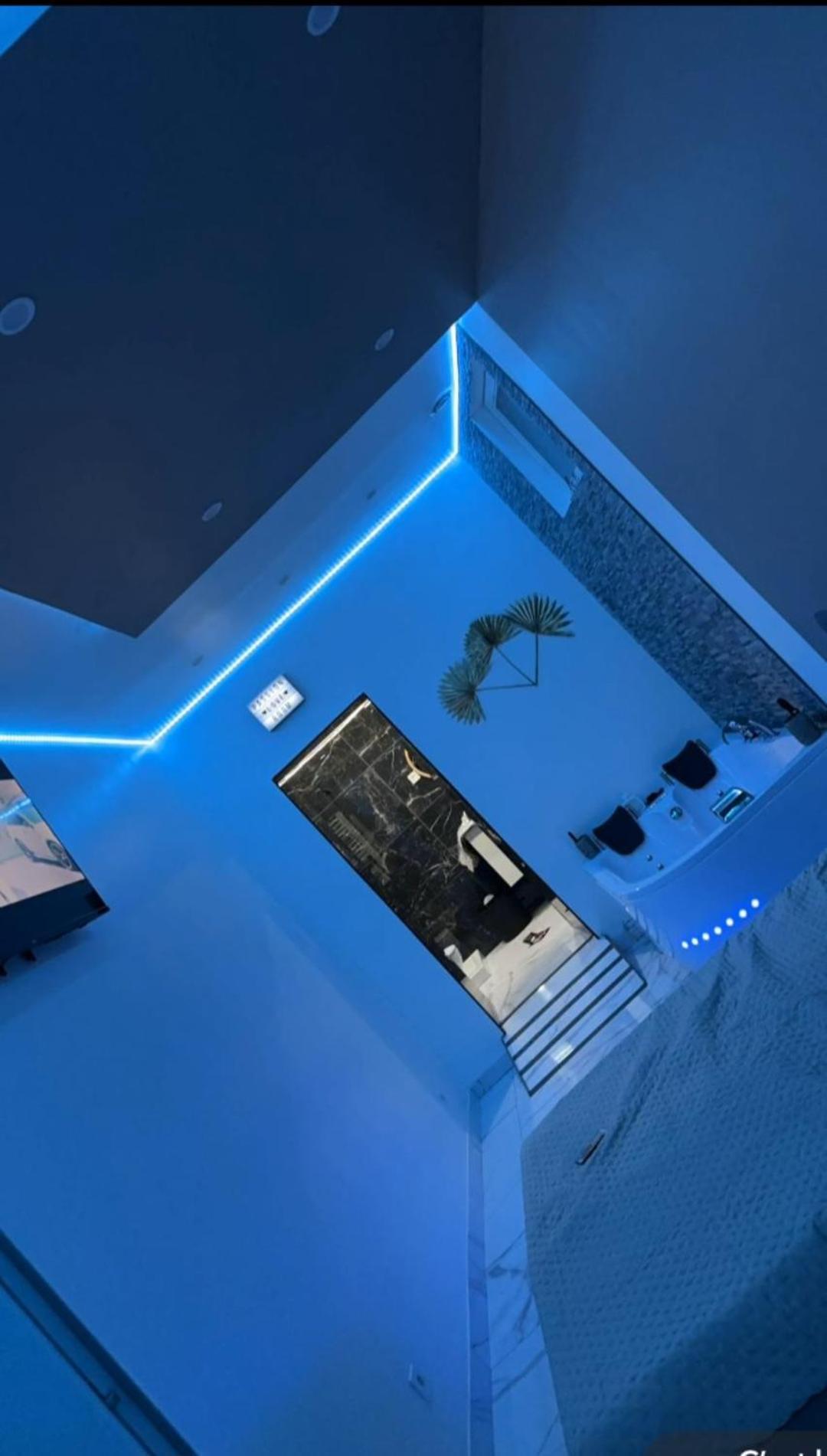 Suite Gold By L Amaryllis I Jacuzzi & Sauna Prive I Centre Beziers Arrivee Autonome 외부 사진
